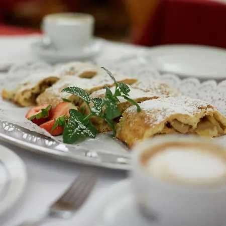 Post Gries Отель Больцано