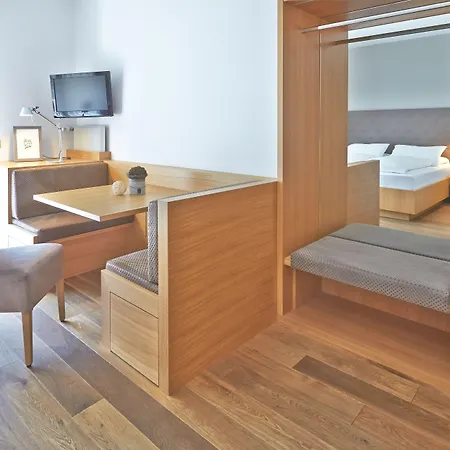 酒店 波斯特葛蕾司酒店 3*